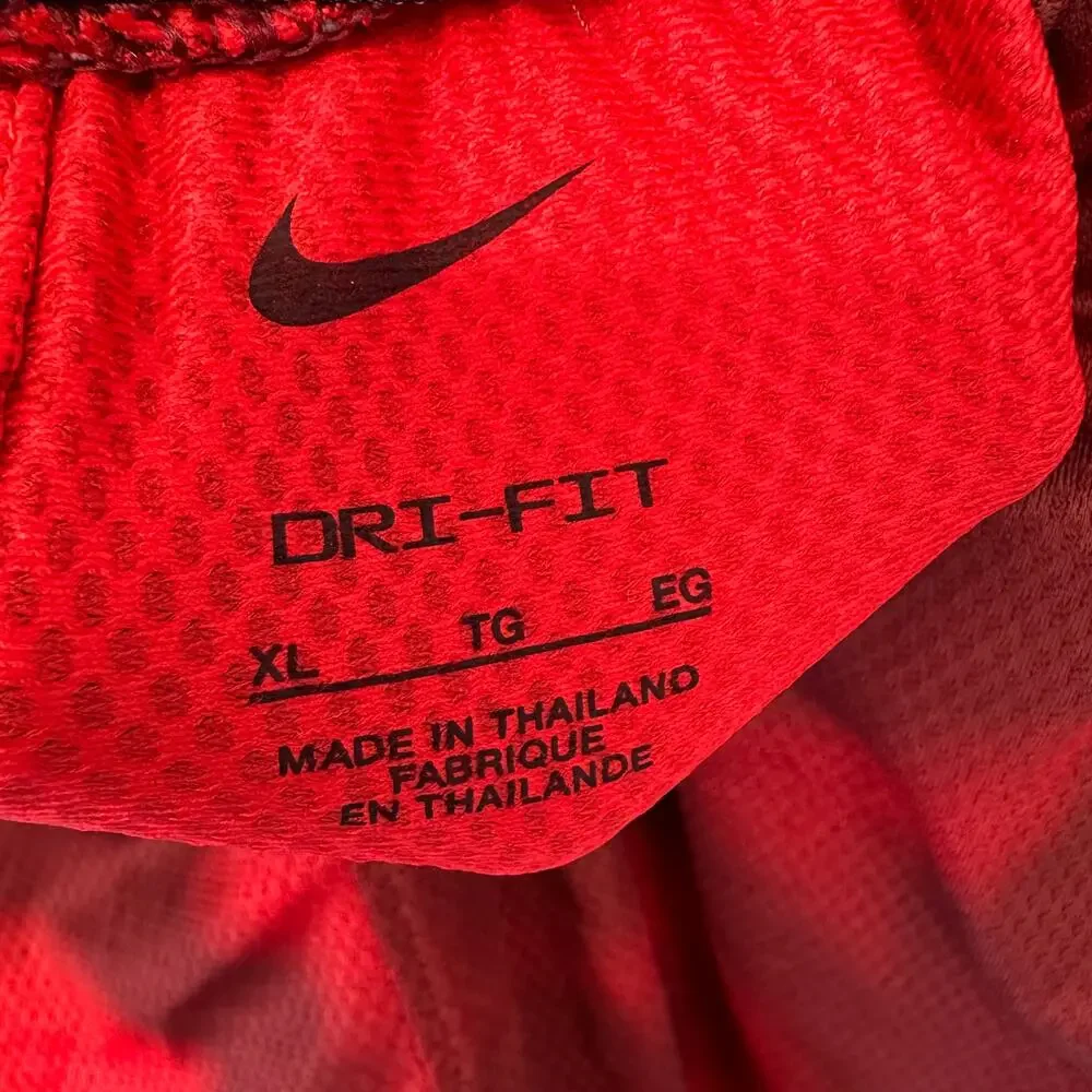 NIKE NWT Dri Fit Boy's Basketball Shorts // XL